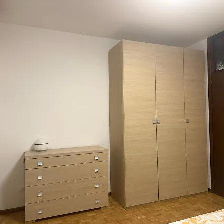 Aurora Gargen In Centro * Trieste