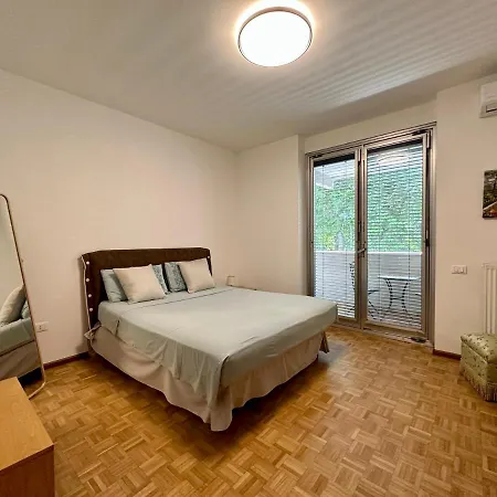 Aurora Gargen In Centro 的里雅斯特